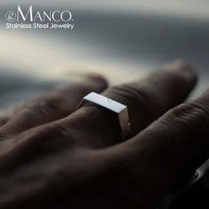 Anel Masculino em Aço Inoxidável Banhado a Ouro 18K