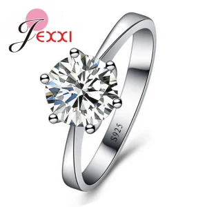 Anel em Prata 925 com Zircônia